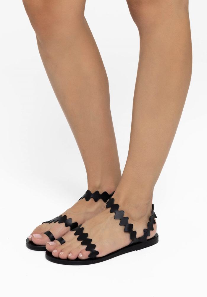 Black Women Ancient Greek Sandals Eleftheria Onda Leather Toe-Post Sandals | YVN8293YU